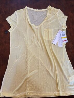 Calvin Klein Jeans Women's Light Yellow V-Neck Pocket Tee